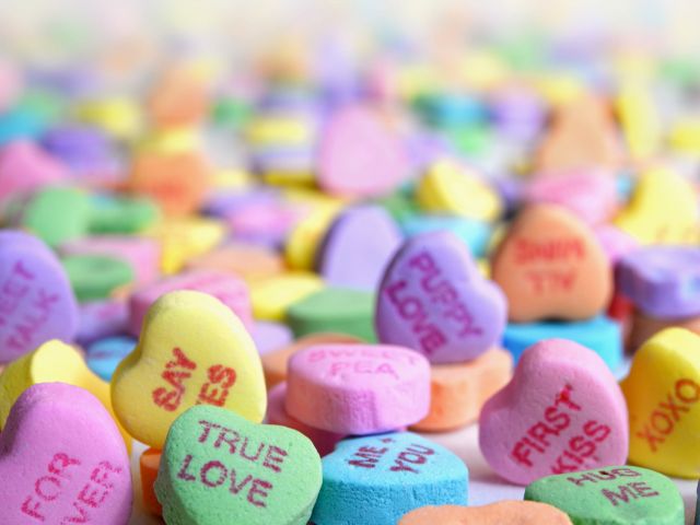Saying Happy Valentine's Day